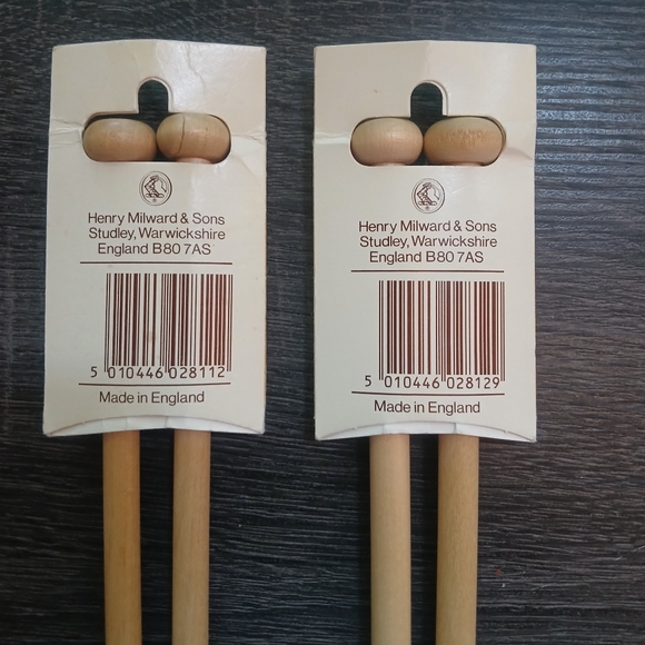 MILWARD Wooden Knitting Needles Single Point 2 Sets 9mm 10mm England NEW - Picture 6 of 7